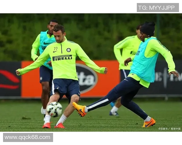 全球足球明星个人简介与成就分析探讨 全球足球明星个人简介与成就分析探讨