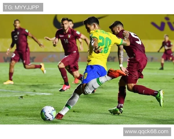 巴西足球明星全队签名足球珍品展现足球文化魅力