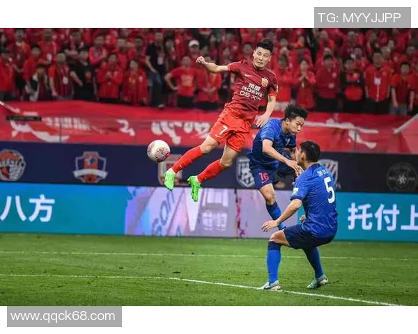 足球明星因半月板手术缺席赛季重要比赛球迷期待其复出表现 足球明星因半月板手术缺席赛季重要比赛球迷期待其复出表现