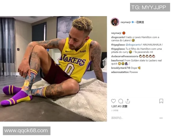 足球明星贝与网红的跨界合作引发热议，谁才是流量之王