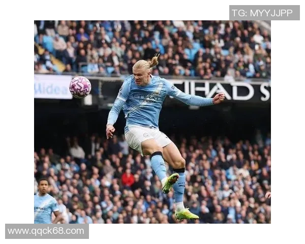 足球明星转会后精彩射门集锦视频回顾让你领略绝佳技术与激情瞬间 足球明星转会后精彩射门集锦视频回顾让你领略绝佳技术与激情瞬间