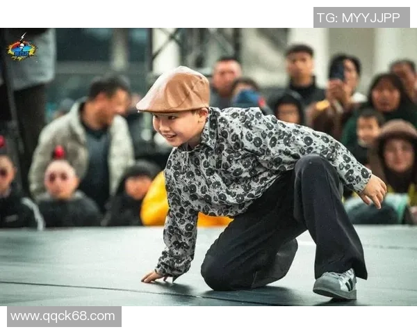 聚焦街舞：武汉街舞队的团队协作话题