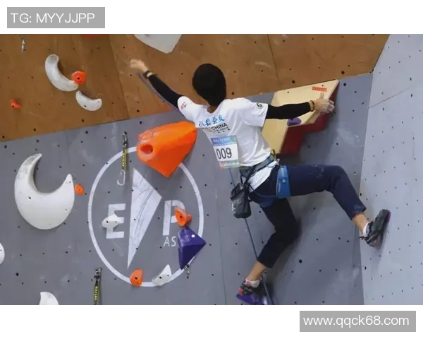 攀岩联赛点评：杭州攀岩队的灵活性表现